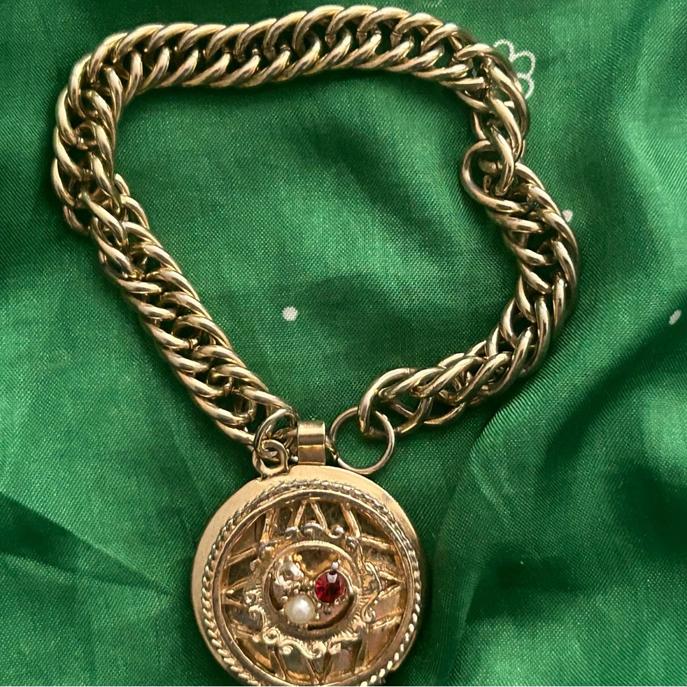 Vintage locket bracelet goldtone red stone